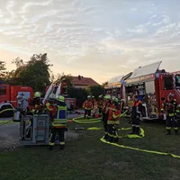 2022-08-22_waldeck_dachstuhlbrand_ff-kem_7.jpg