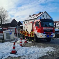 2022-01-12_weidenberg_kattersreuth_brand-landw-geb_ff-kem_1.jpg