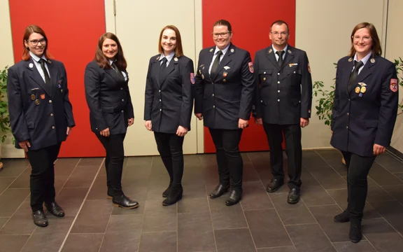 2021-06_Freiwillige_Feuerwehr_KEMNATH_Kinder-Jugendbetreuer.JPG