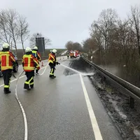 2021-04-07_verschmutzte-fahrbahn_st2665-kemnath_denzmichael_3.jpg