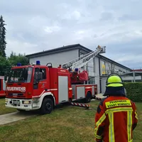 2022-06-24_neusorg_brand-schule_dlk_ff-kem_1.jpg